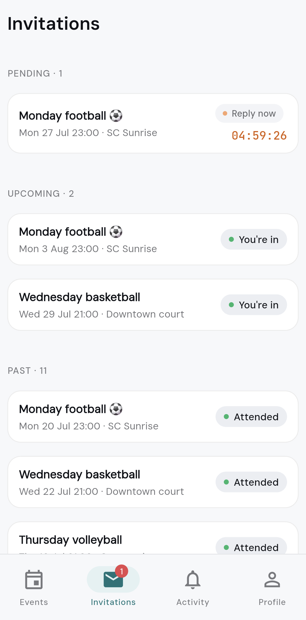 Invitations screen: a pending invite to Monday football with a live reply countdown, two confirmed upcoming sessions, and past sessions marked attended.